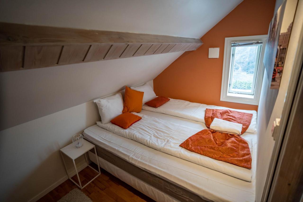 Central At Bertis Ap 2 Nice And Cozy Central 3 Bedrooms And Bigterrace