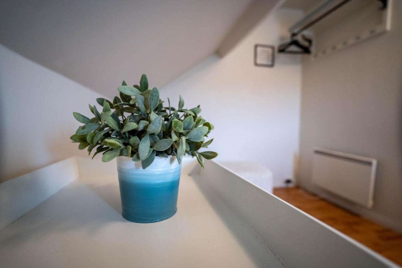 Apartment Central At Bertis Ap 2 Nice And Cozy Central 3 Bedrooms And Bigterrace